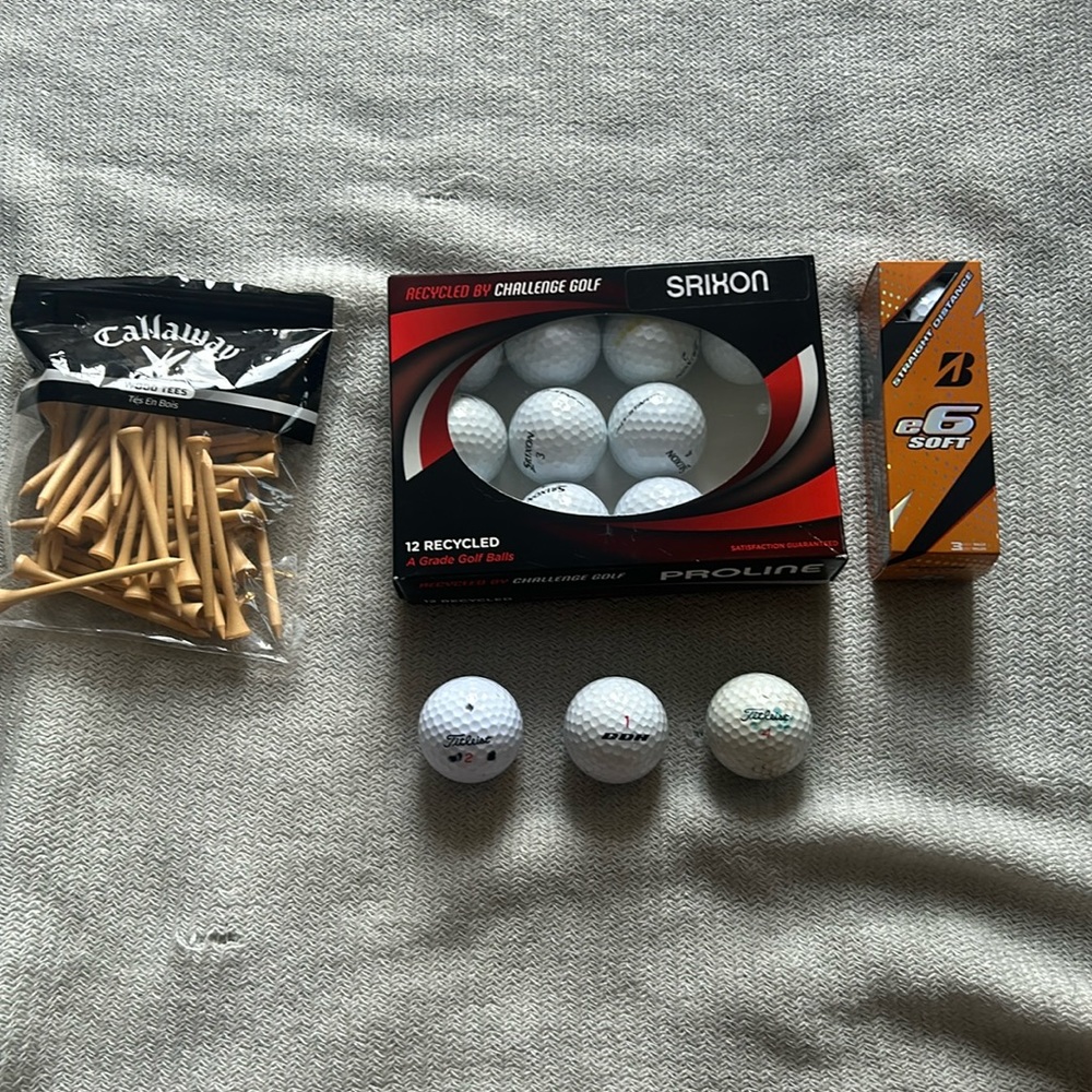 Golf Balls & Wood Tees Set
